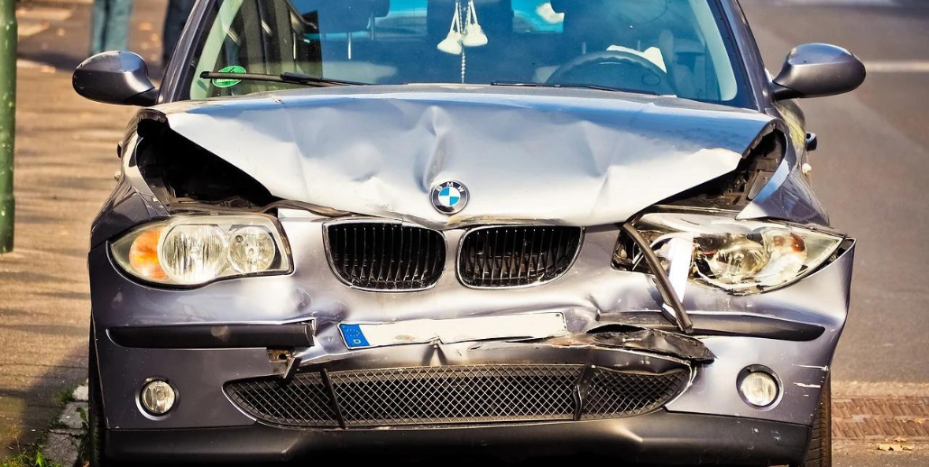 What Kind of Damages Can Your Car Suffer In A Front-End Collision?