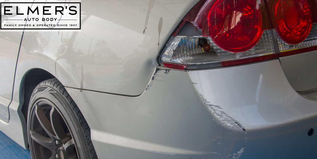 A car that shows that driving with unrepaired collision damage is dangerous